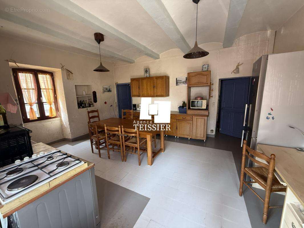 Sud Ardèche : 07460 Berrias & Casteljau , Maison de village ave - photo 3