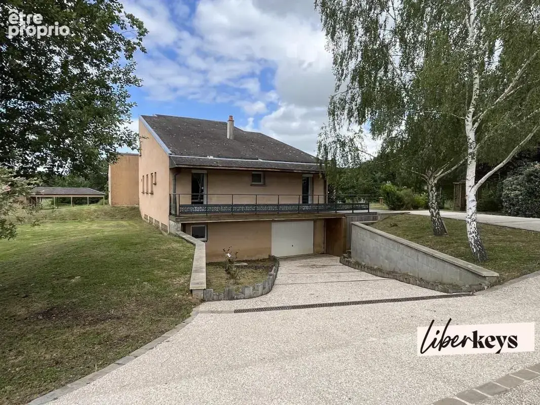Au cœur du Perche – Maison familiale de 208 m² avec pièce de vie de 79 m², sous-sol total et dépendance - photo 14
