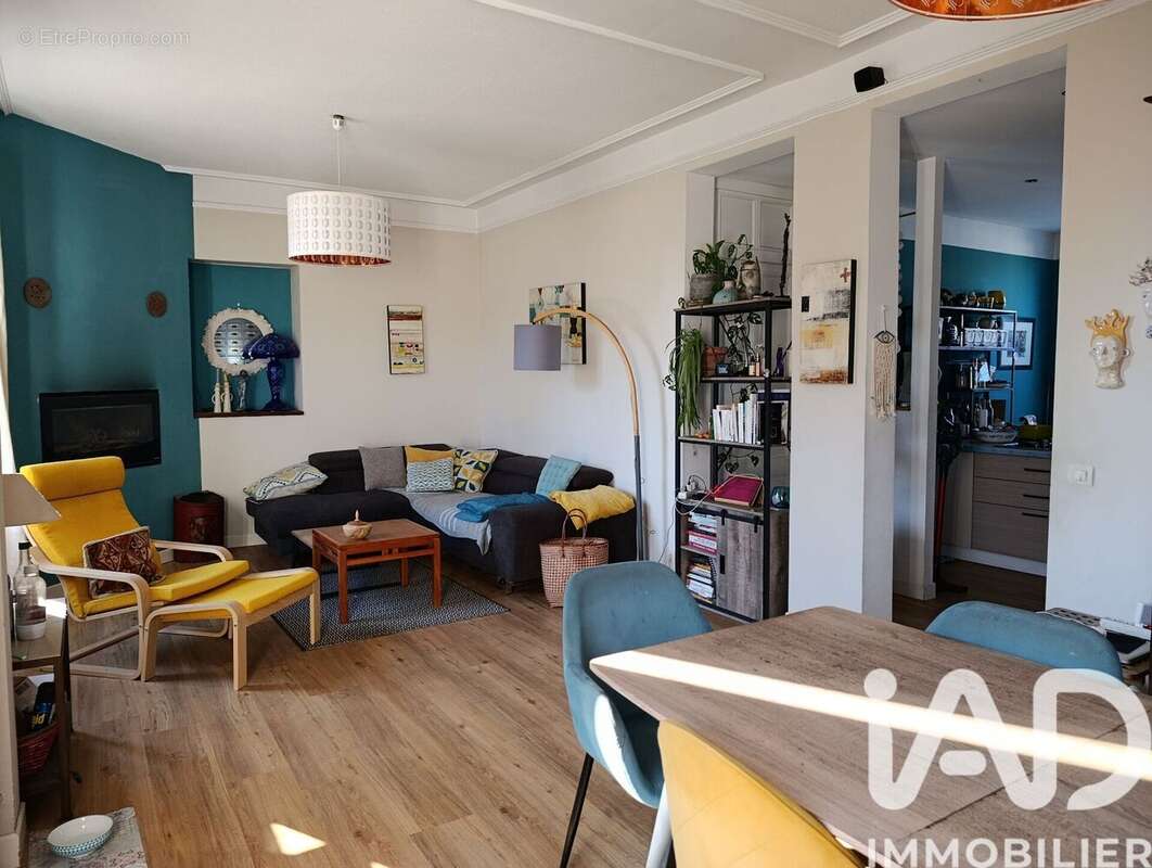 Photo 2 - Maison à ROMANS-SUR-ISERE