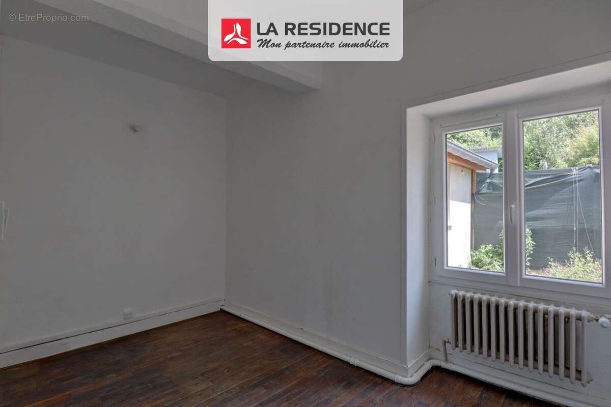 Maison à VILLIERS-SAINT-FREDERIC