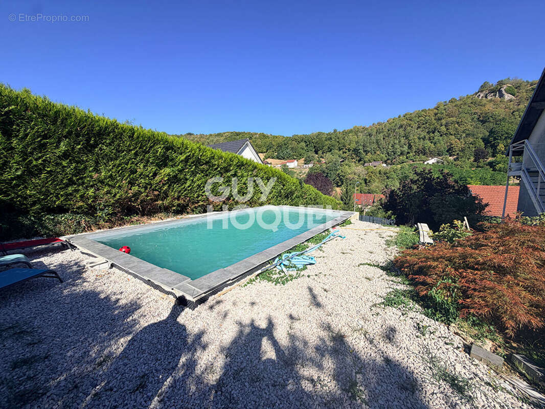 Maison familiale ou investissement - 188 m² - Piscine (Hauteurs de Besançon) - photo 9