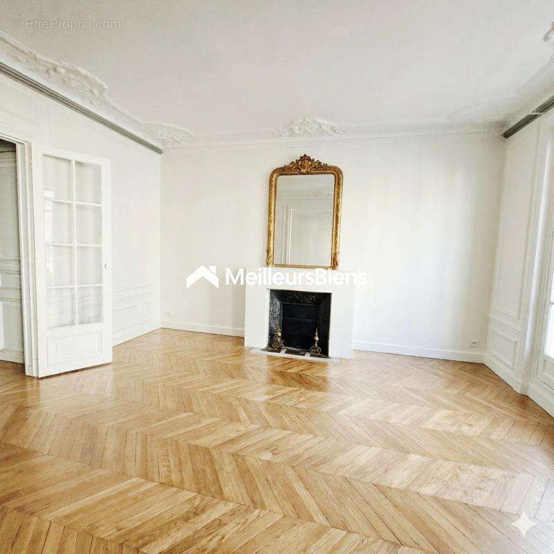 Appartement à PARIS-19E