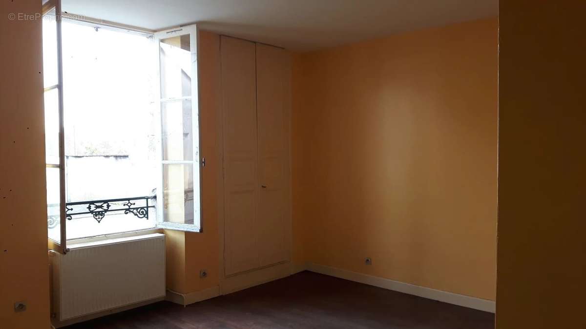 Maison à MONTMORILLON