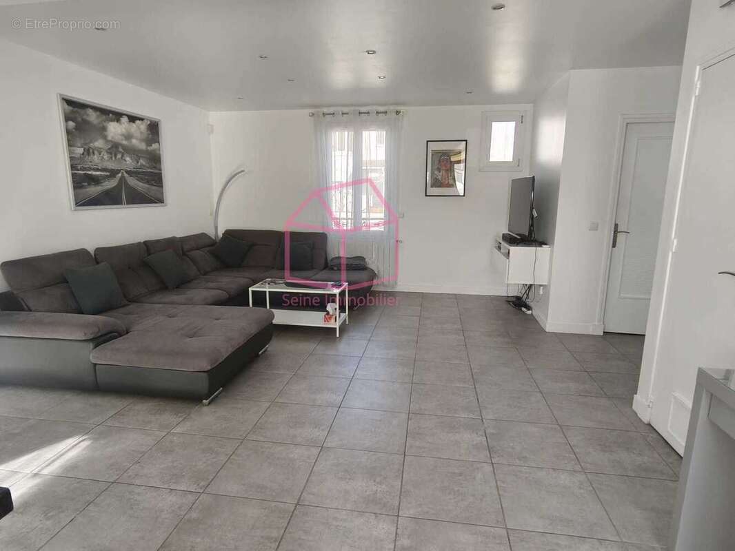 Maison à CHOISY-LE-ROI