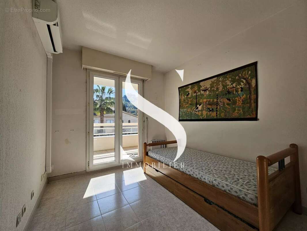 Appartement à VALLAURIS