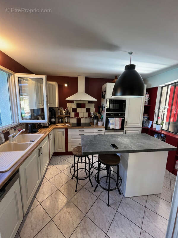 Maison à MONTMERLE-SUR-SAONE