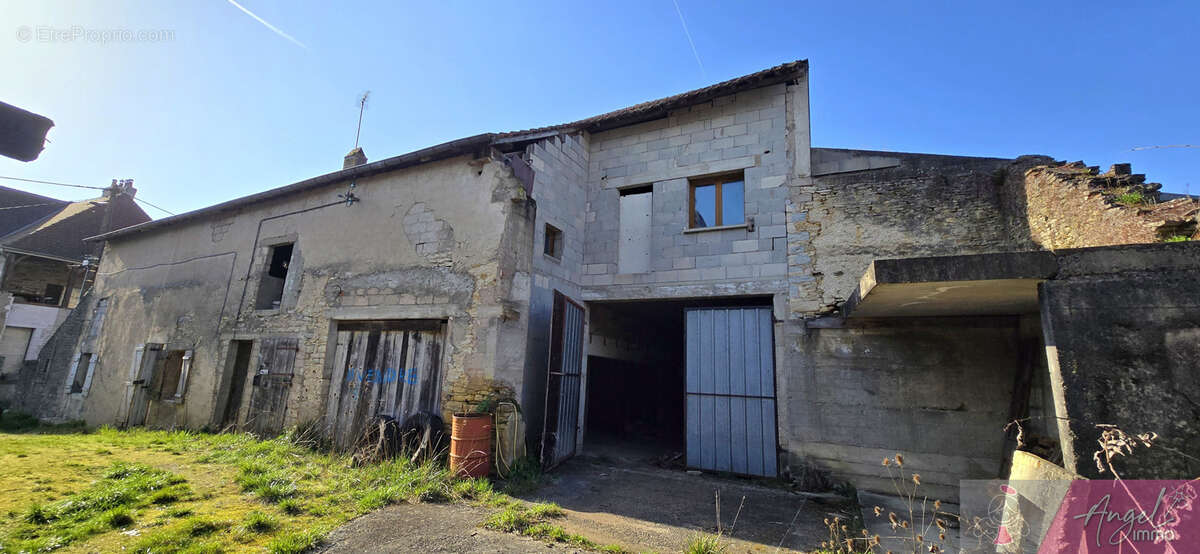 Maison à VRIANGE