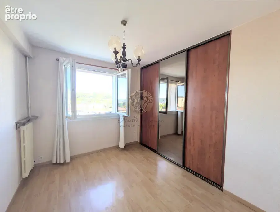 Vienne   Dernier étage traversant   T3 de 52m2 avec loggia - photo 7