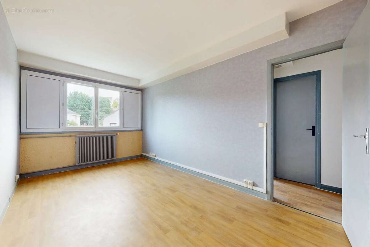 Appartement à CORBEIL-ESSONNES