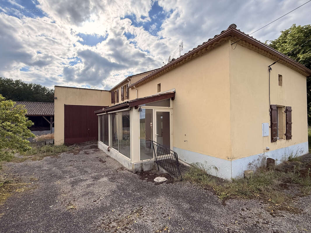 Maison à MONSEMPRON-LIBOS