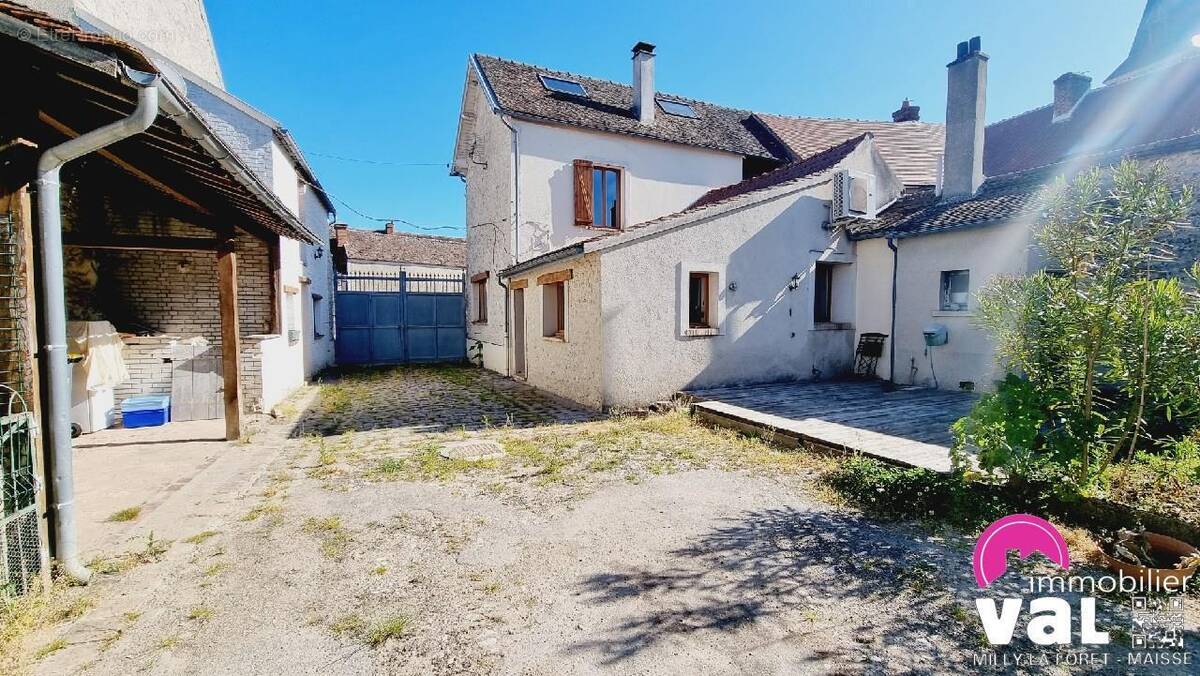 Maison à MILLY-LA-FORET