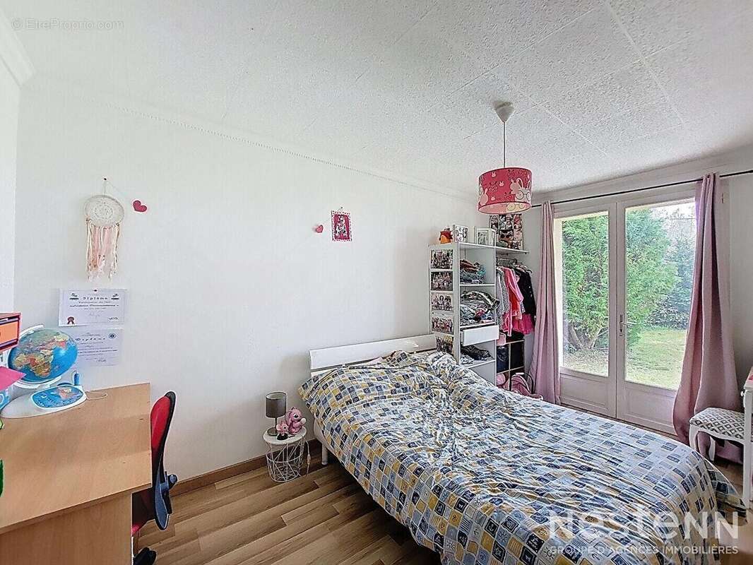 Maison à SAINTE-MAURE-DE-PEYRIAC