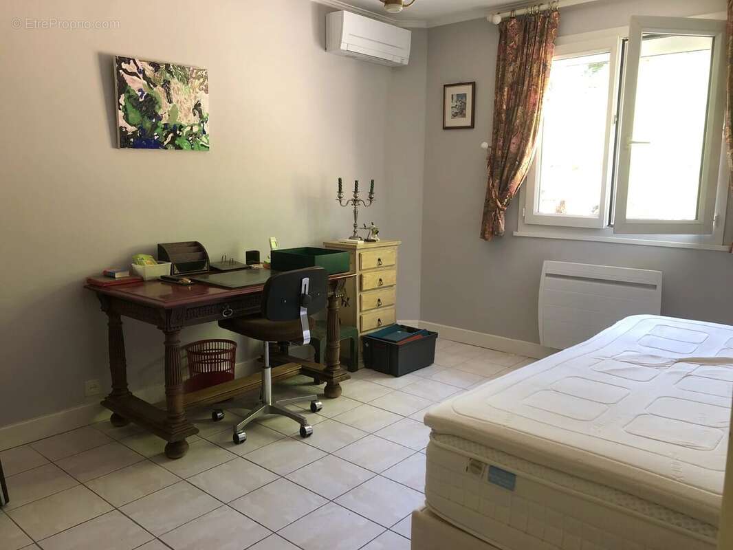 Maison familiale 3 chambres – Véron (89510) - photo 10