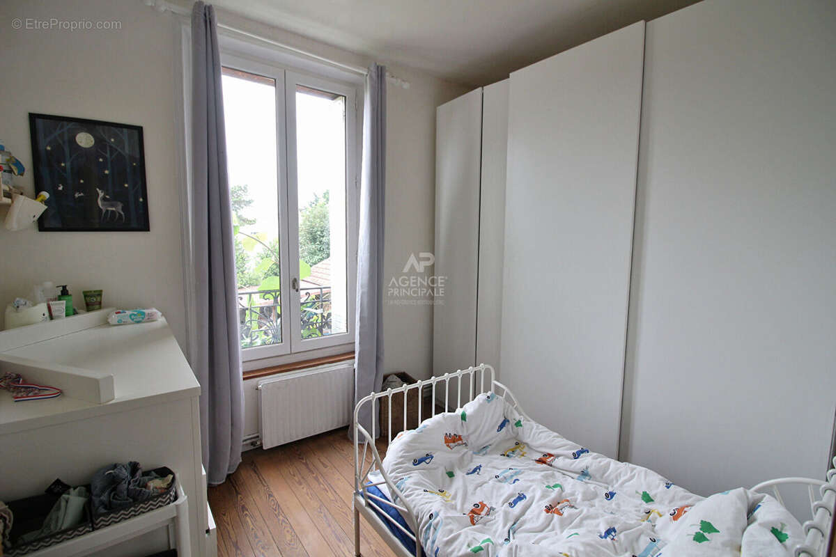 Séduisante Meulière à deux pas de la gare de Franconville! - photo 11