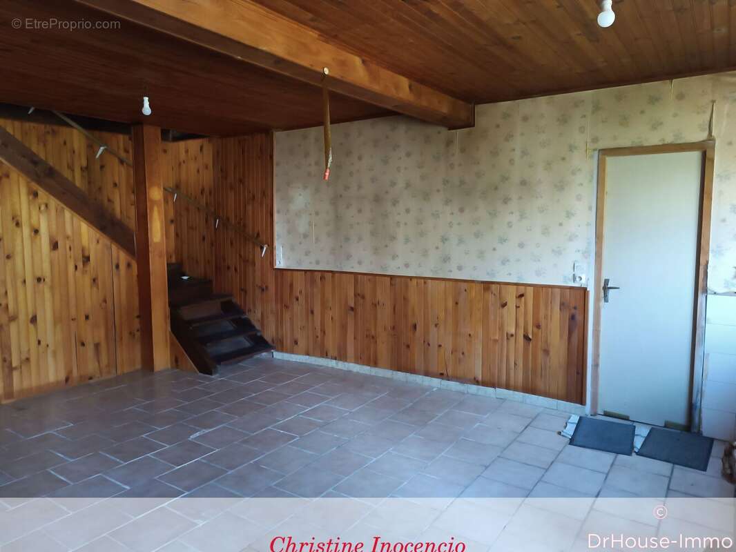 Maison 6 pièces 153 m² à vendre à Saint-Thomas-De-Conac (17150) - photo 10