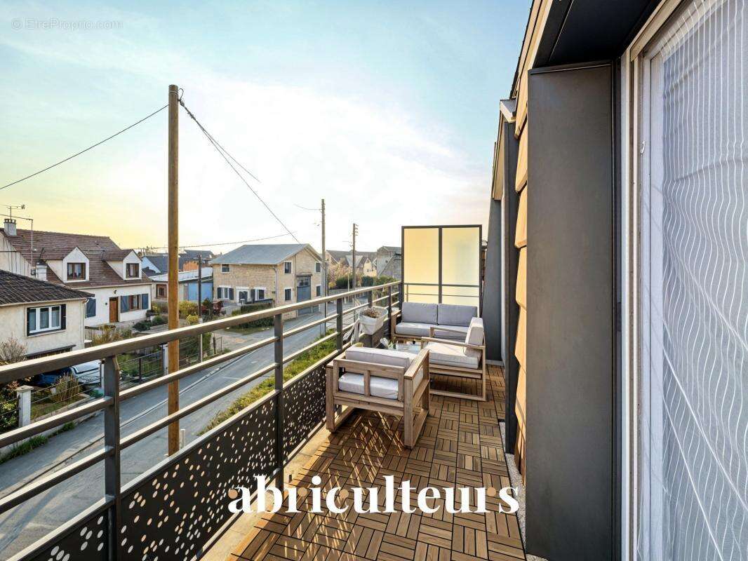 Appartement à LE PLESSIS-BOUCHARD