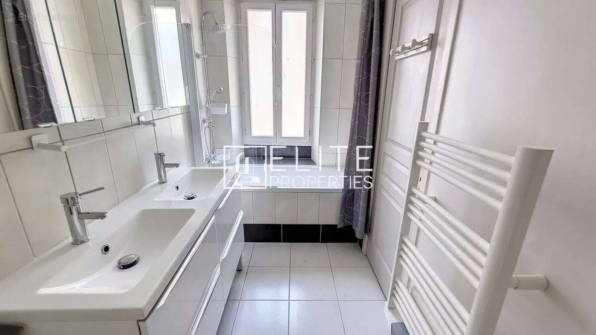 Maison à SAINT-VALLIER-DE-THIEY