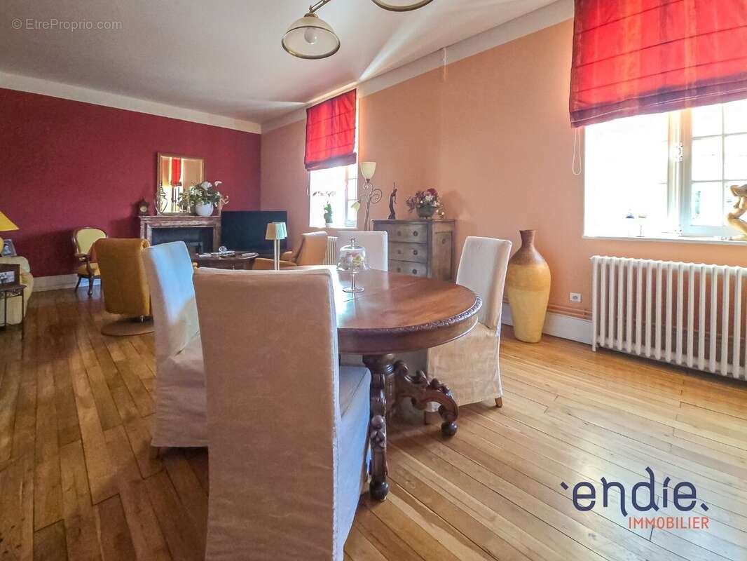 Appartement à MOULINS