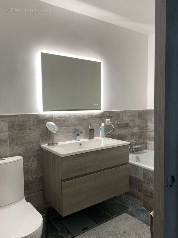 Appartement à LYON-9E