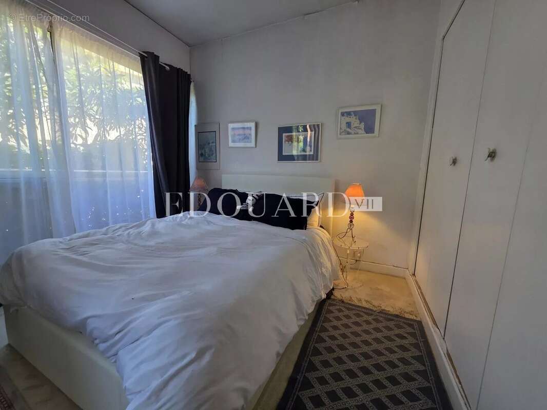 Appartement à ROQUEBRUNE-CAP-MARTIN