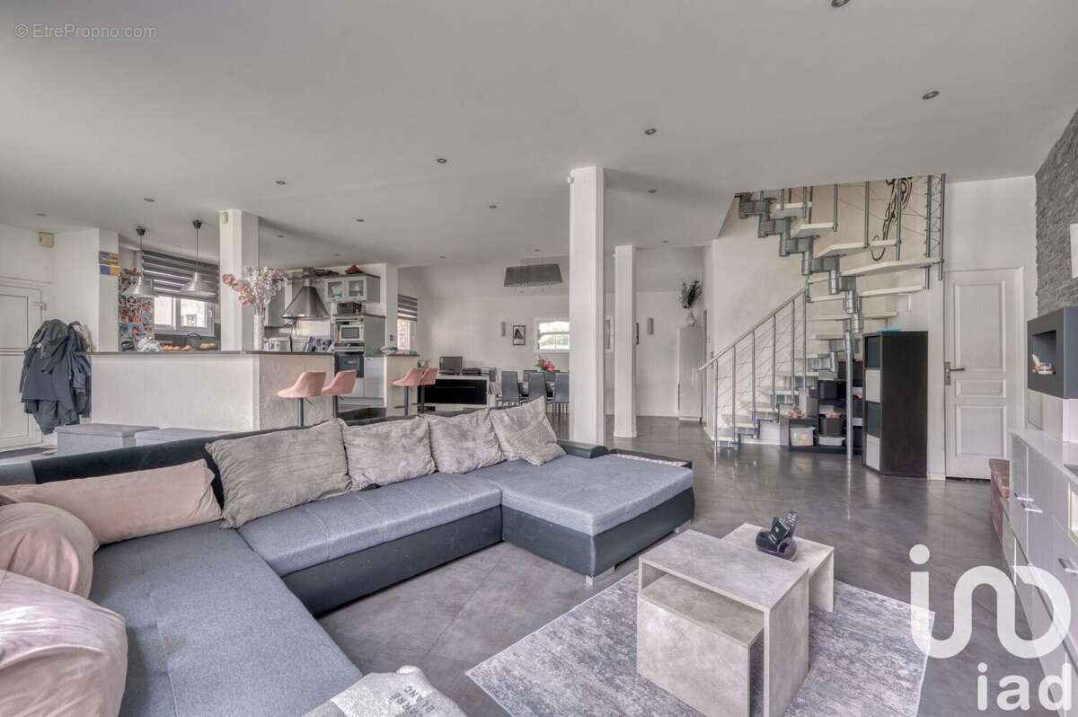 Photo 4 - Maison à LE PLESSIS-ROBINSON