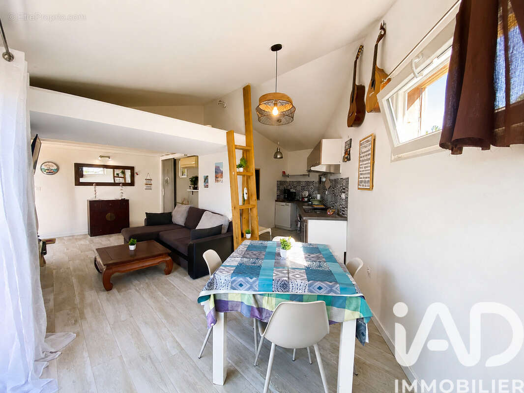 Photo 5 - Maison à ROQUEBRUNE-SUR-ARGENS