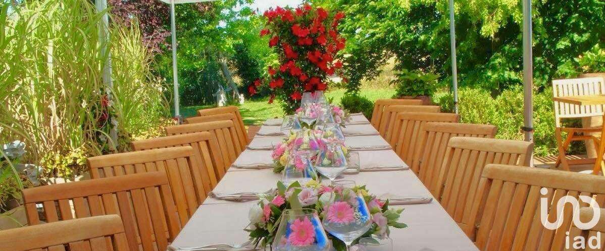 Photo 6 - Commerce à BOURRET