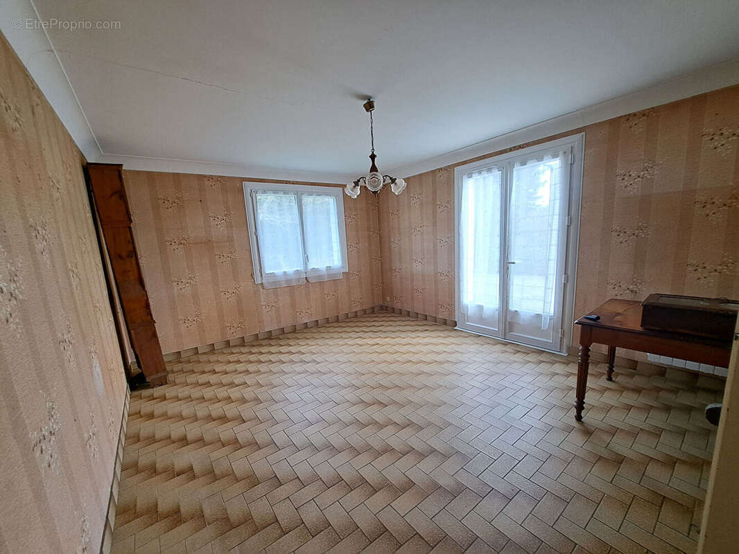 Maison à SAINT-CHRISTOPHE-DU-LIGNERON