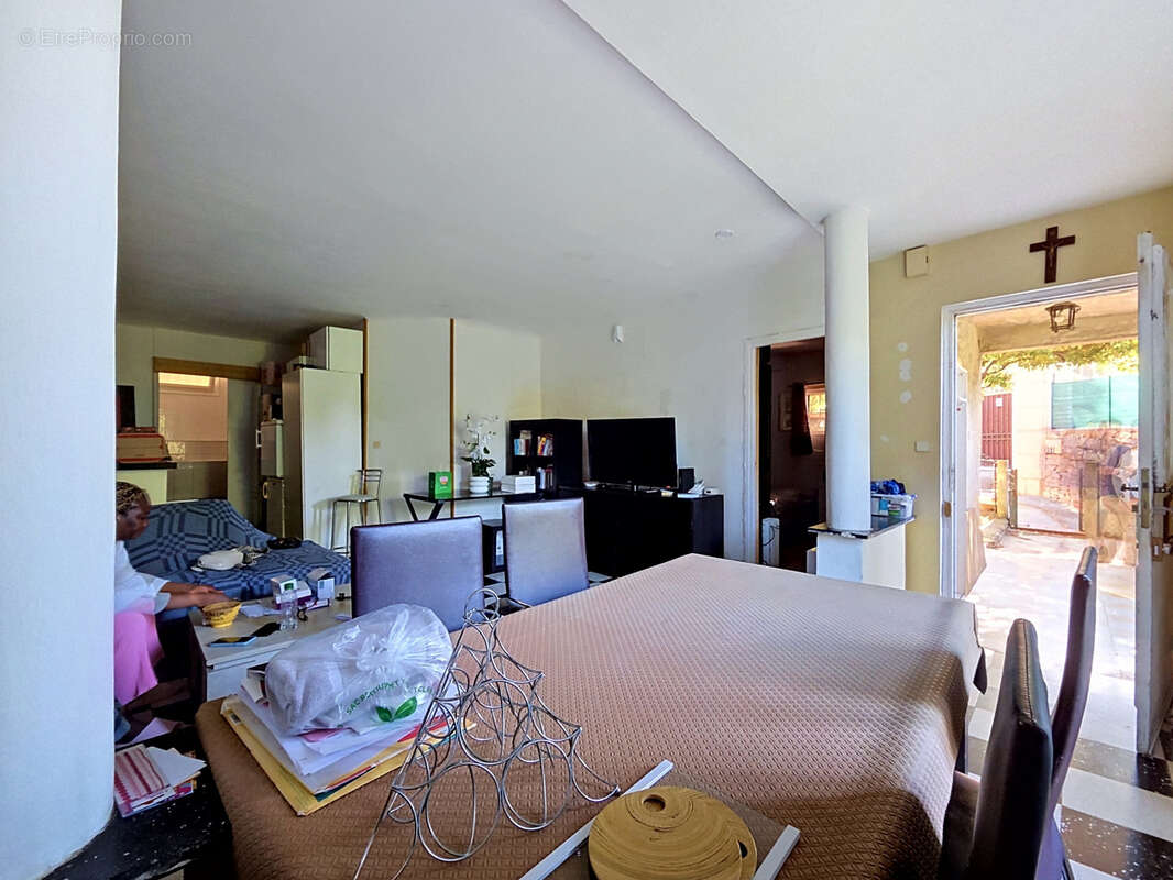 Appartement à VENCE