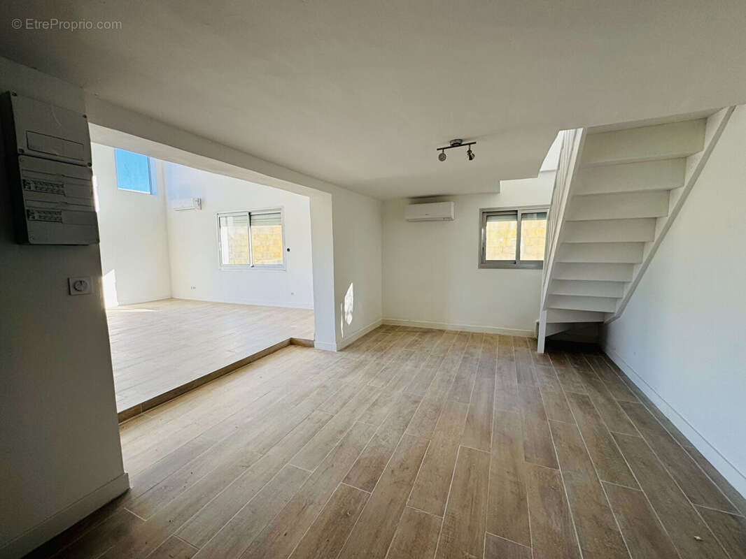 Maison à CORNEILHAN