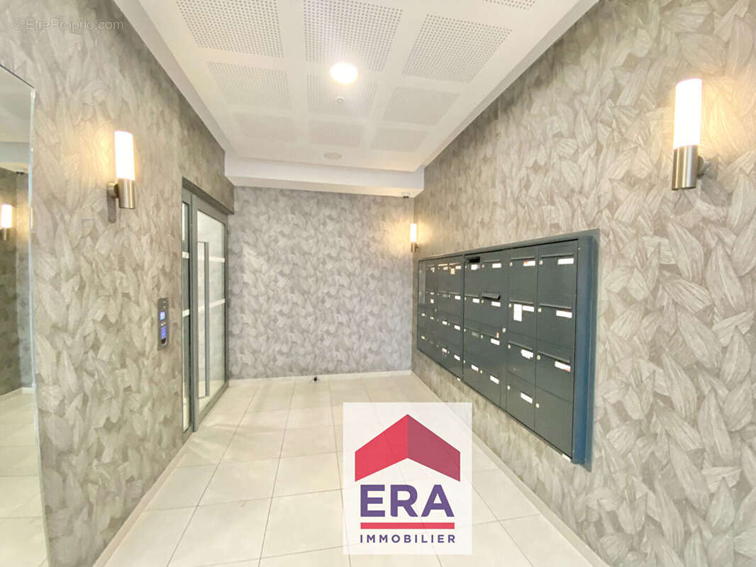 Appartement à SARTROUVILLE