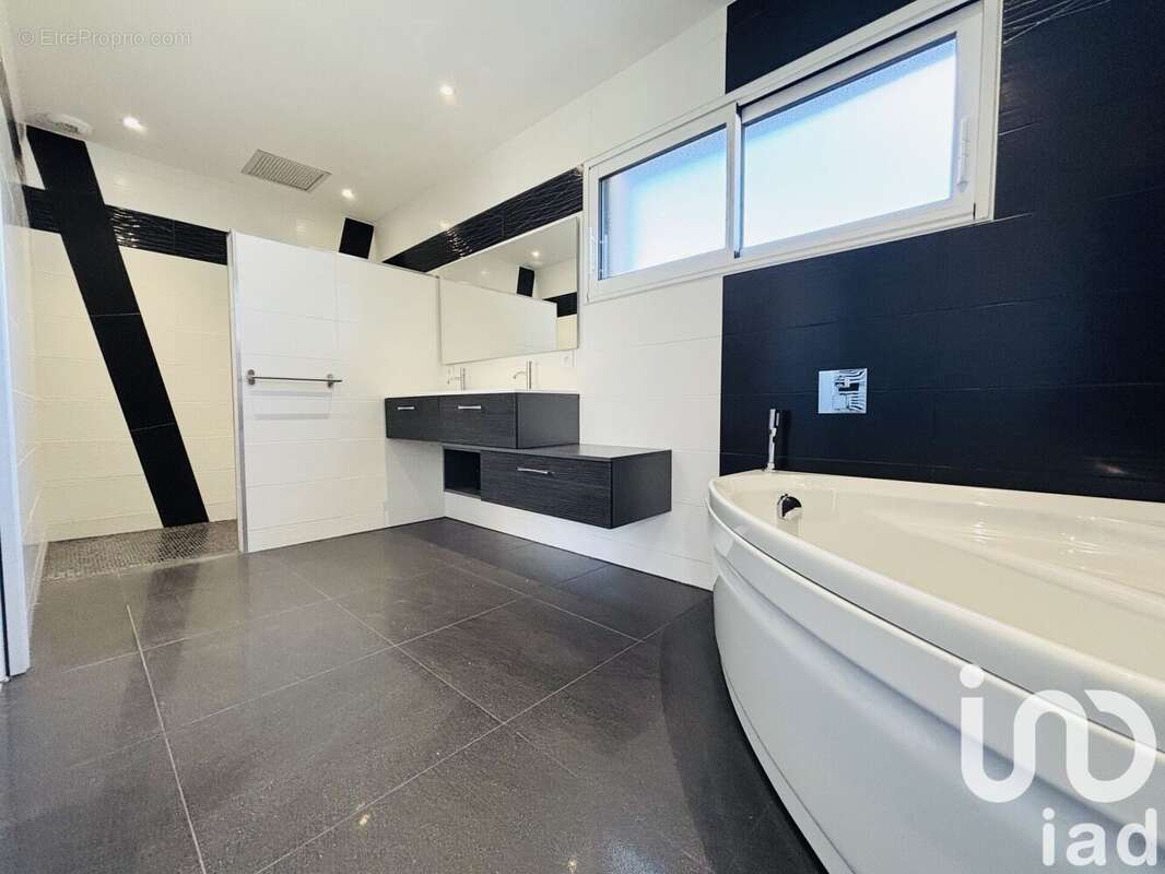 Photo 7 - Maison à CANDE