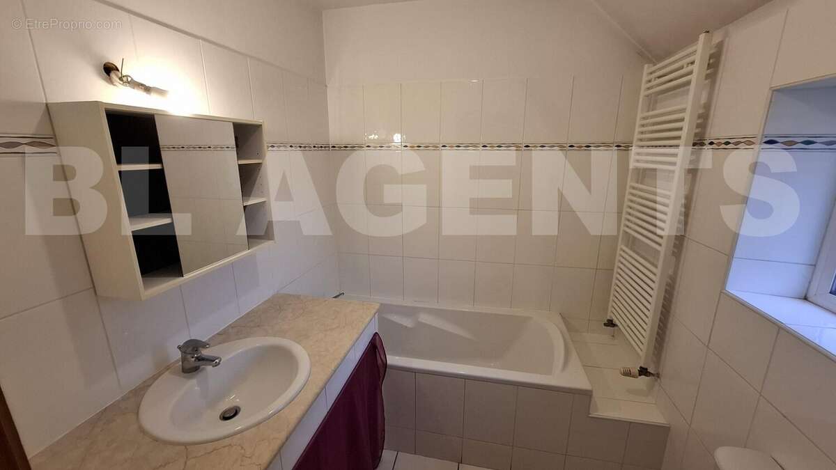 20251022_110720 - Maison à COULOMMIERS