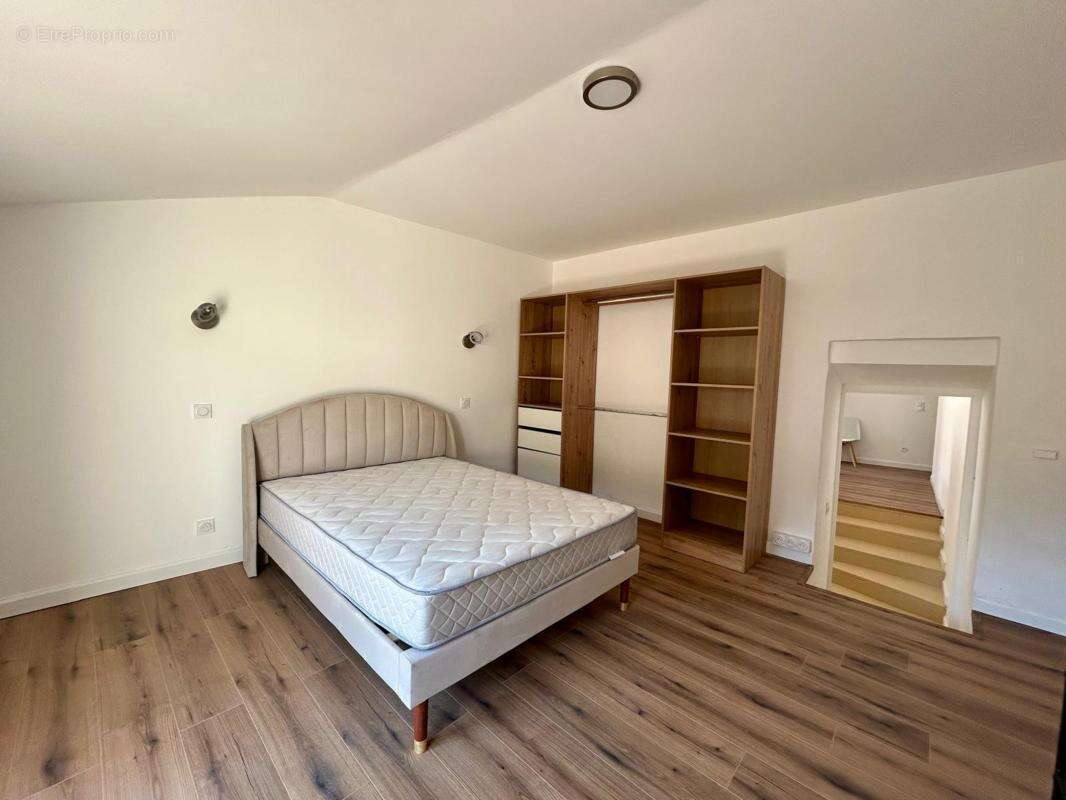 Maison 320 m² à Volonne  - photo 18