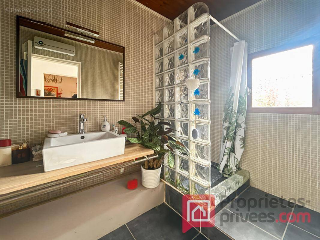 Maison à MONTIGNY-EN-GOHELLE