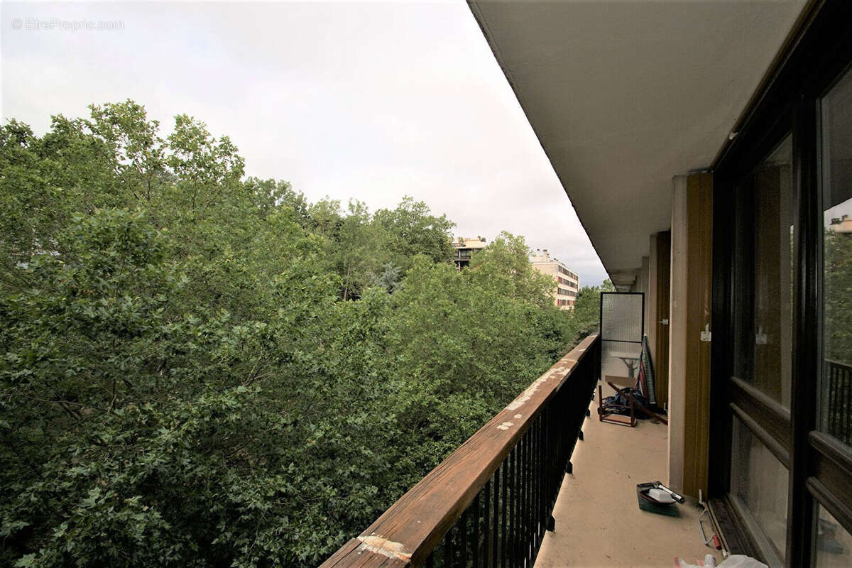 Appartement à FONTENAY-LE-FLEURY