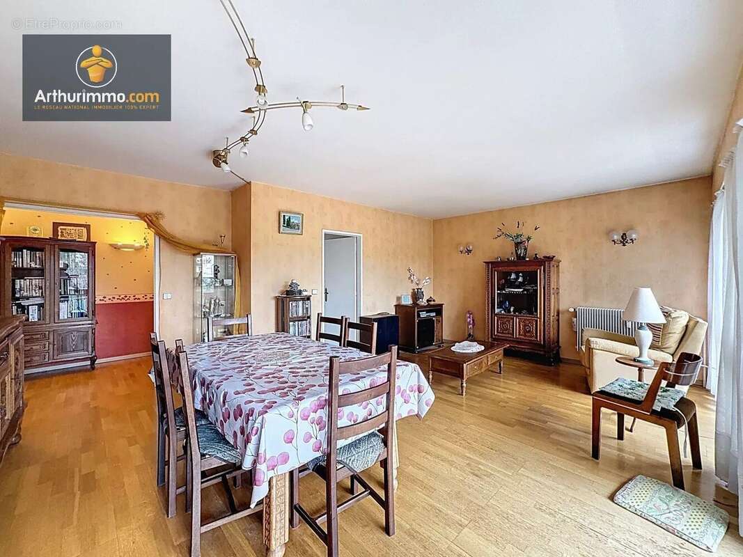 Appartement à SAINT-GRATIEN