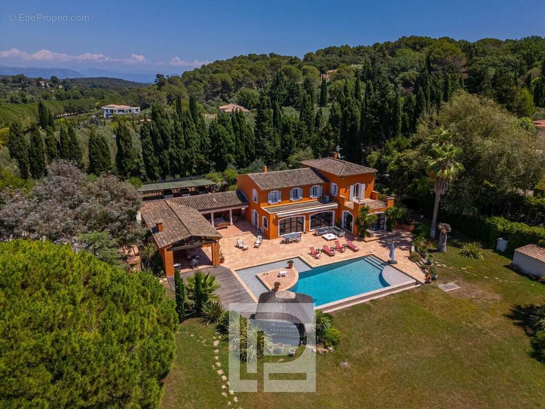 Maison à MOUGINS