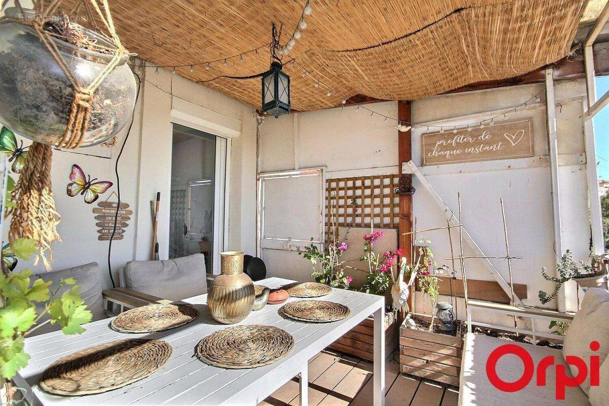 Appartement T3  en duplex - Terrasse - Vue mer - 13016 Marseille - photo 11