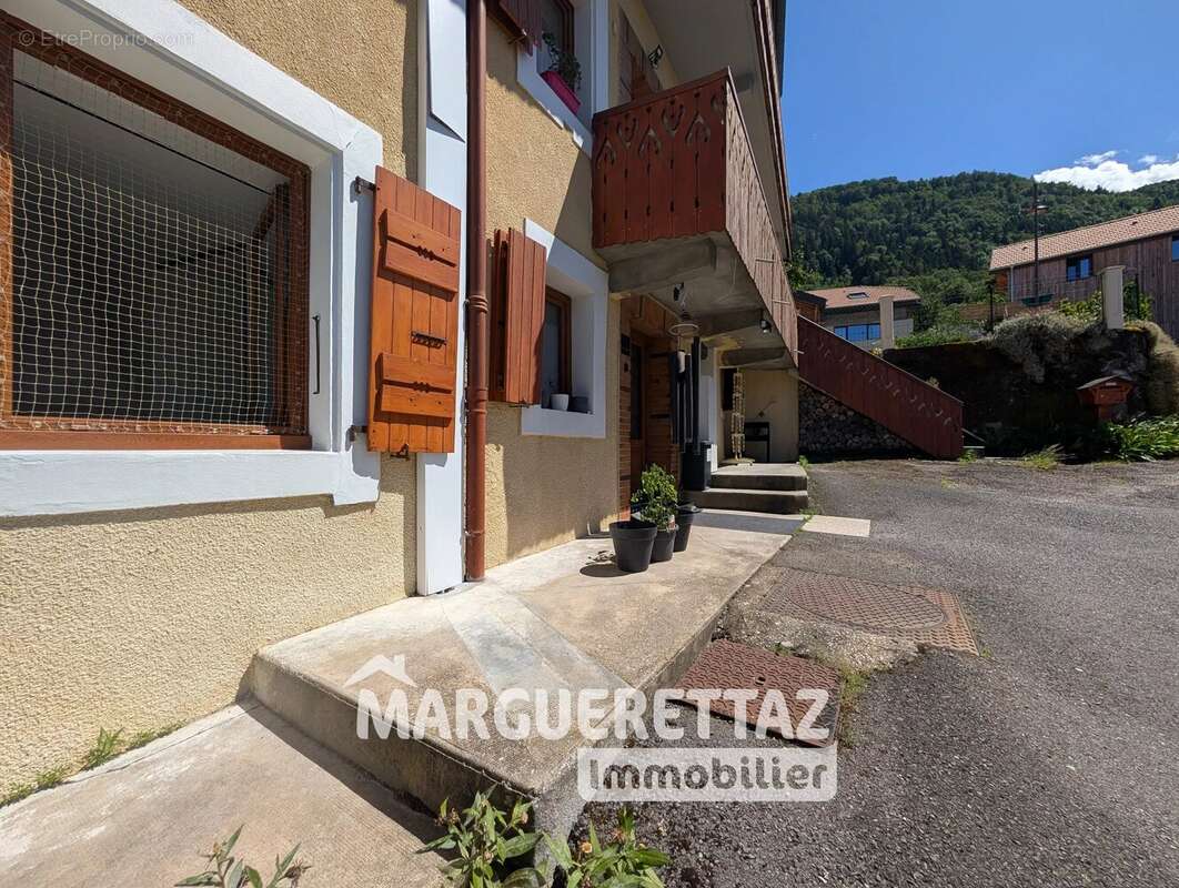 Appartement à VOUGY