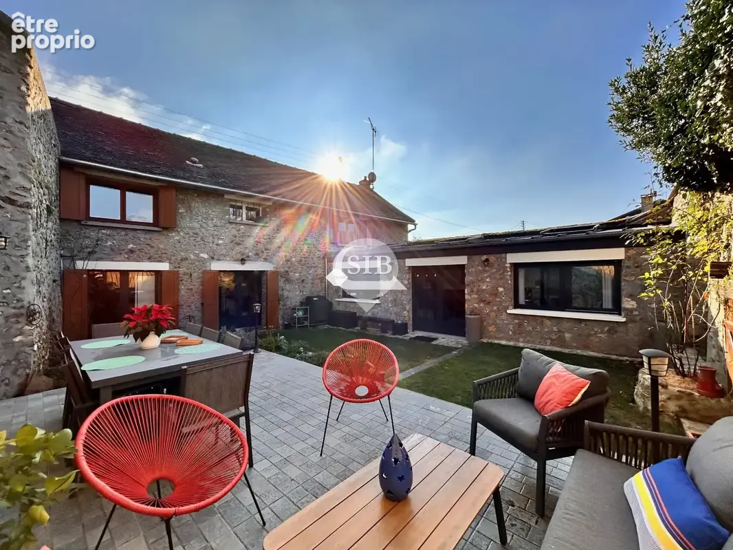 Maison 6 pièces 156 m² à vendre à Leuville-Sur-Orge (91310) - photo 1
