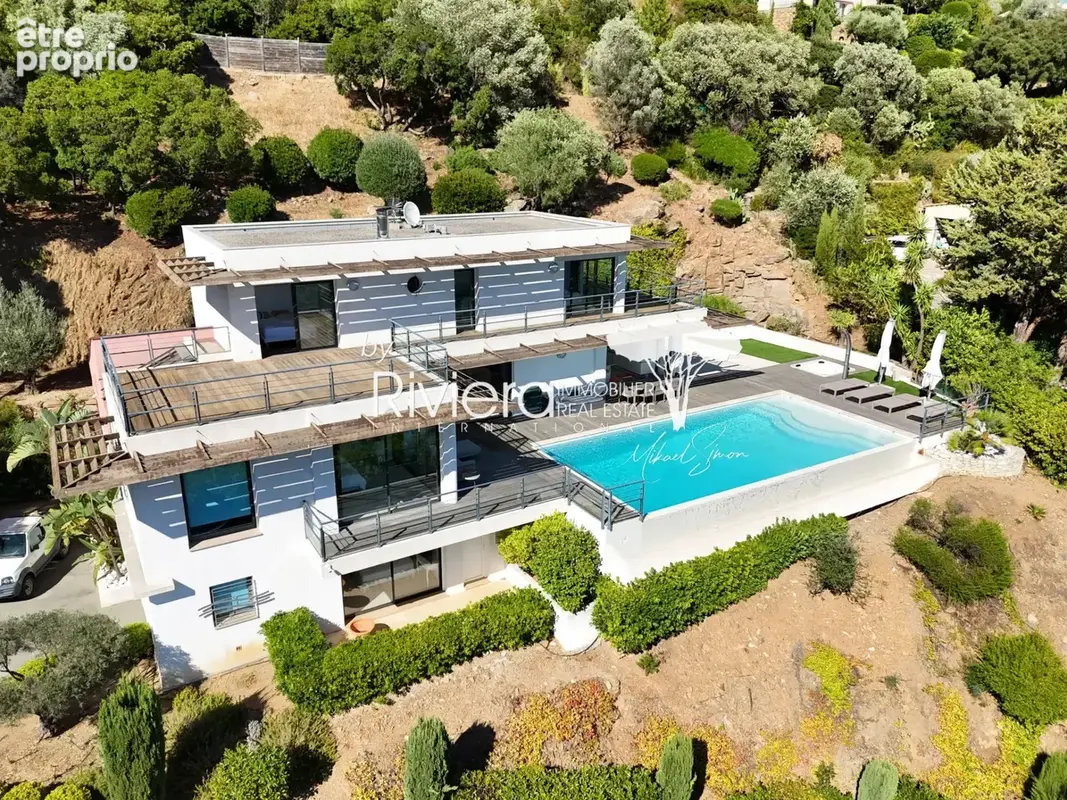 Propriété Contemporaine - Vue Mer imprenable avec piscine à - photo 3