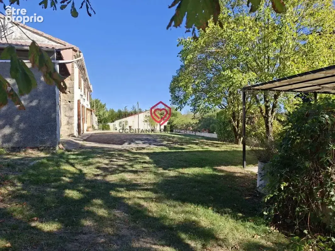 Ancien corps de ferme rénové avec gîte et piscine - photo 3