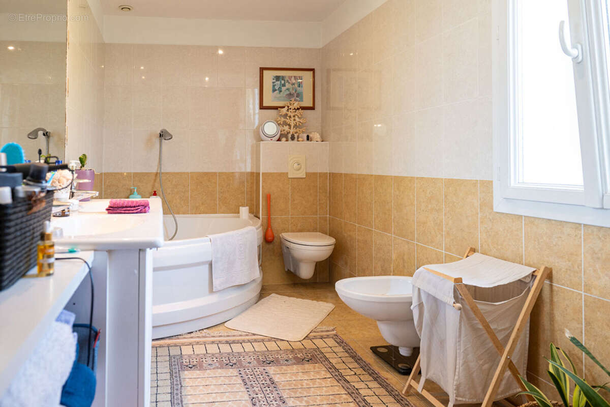 Maison à SAINT-SEBASTIEN-SUR-LOIRE