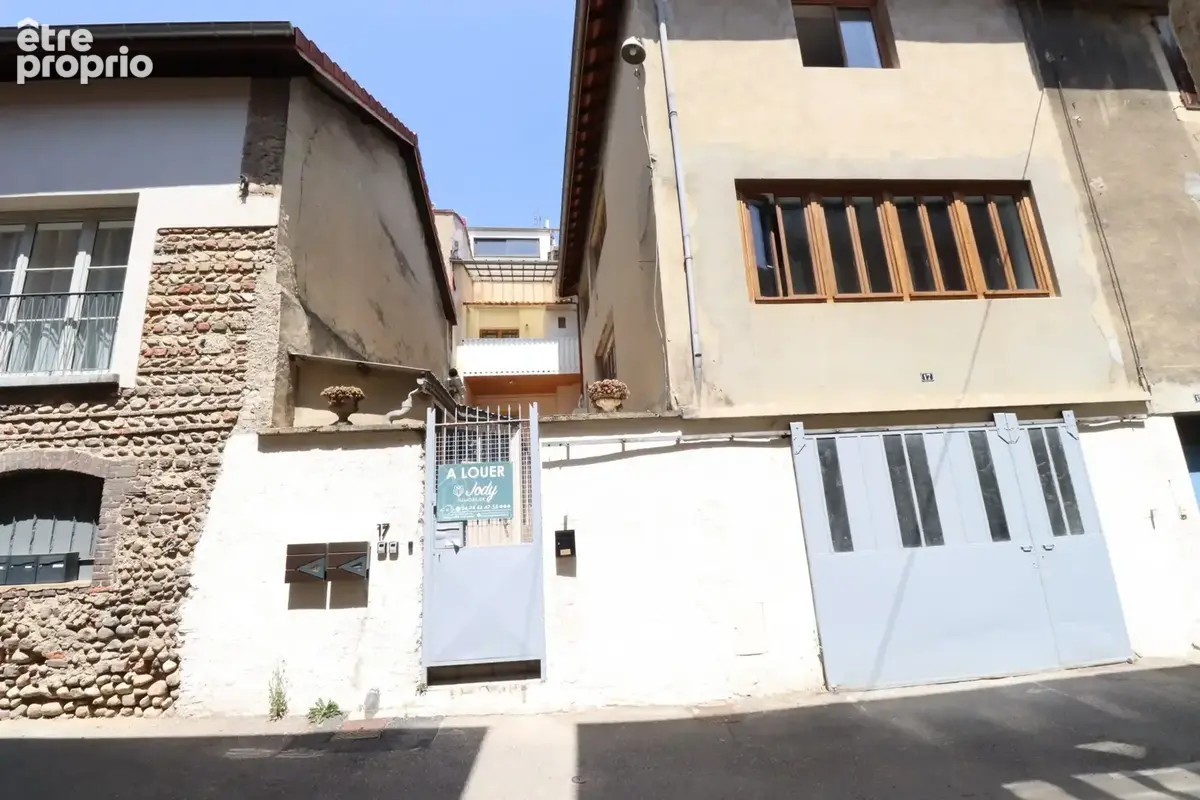Appartement 421 m² à vendre à La Cote-Saint-Andre (38260) - photo 2