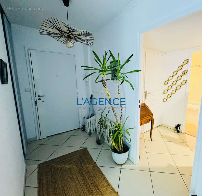 Appartement à HYERES