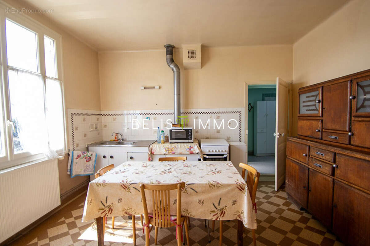 Maison à SAINT-MARTIN-LE-BEAU