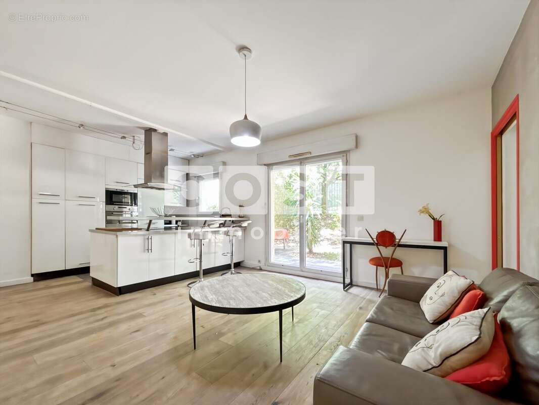 Appartement à COLOMBES