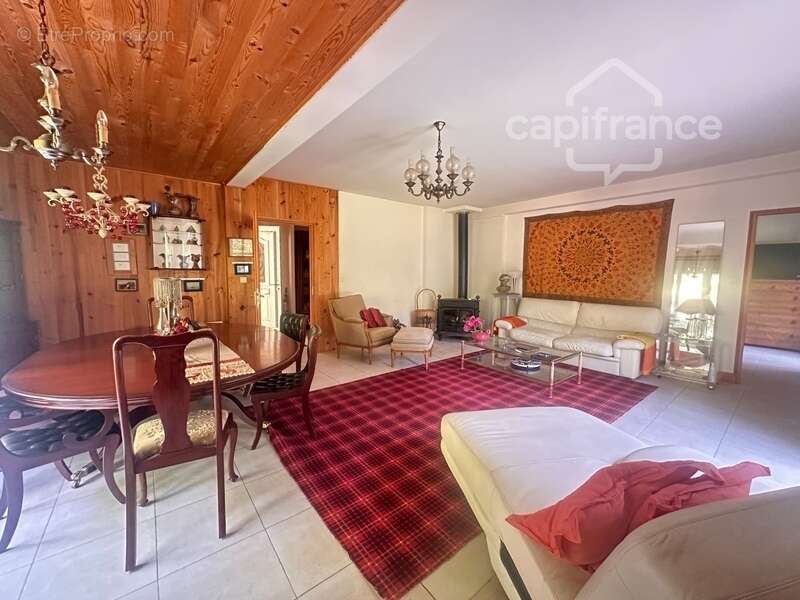 Maison familiale de 225 m² avec dépendance sur 3 022 m² - Domaine de Carheil à Plessé - photo 23