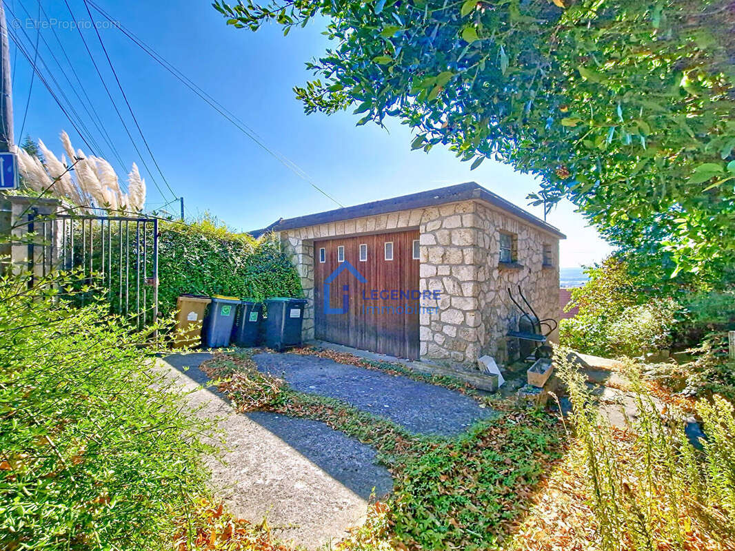 Maison à MONTIGNY-LES-CORMEILLES